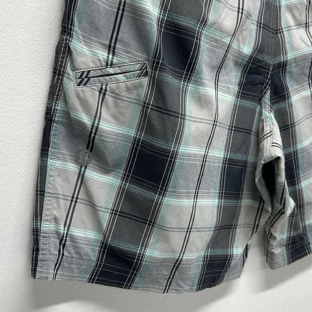 Lululemon Kahuna Shorts Pockets Belt Loops Plaid Gray Blue 8.5